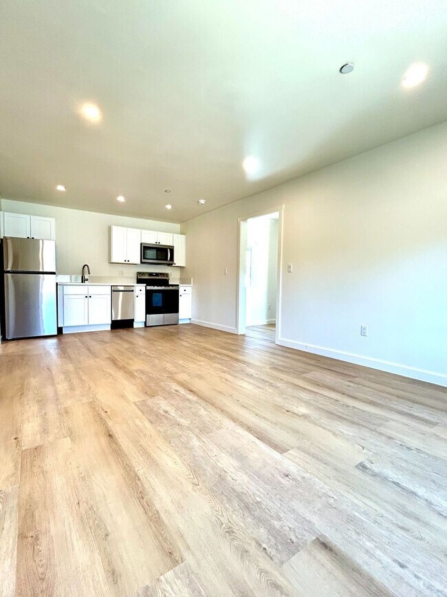 Building Photo - Now Leasing for the 2026-2027 School Year:...