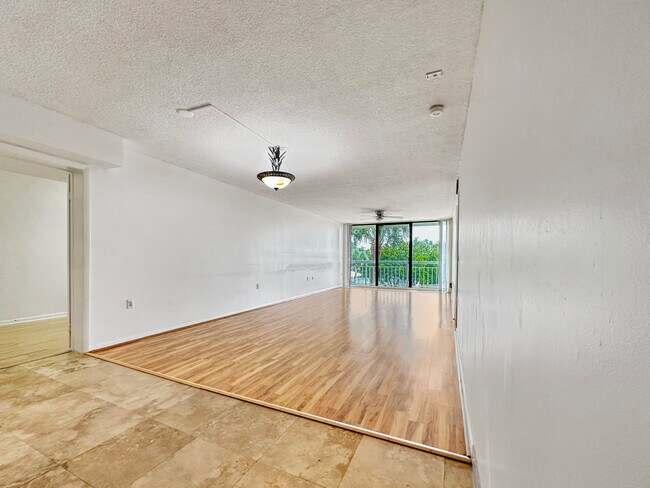 Building Photo - 2761 Village Blvd
