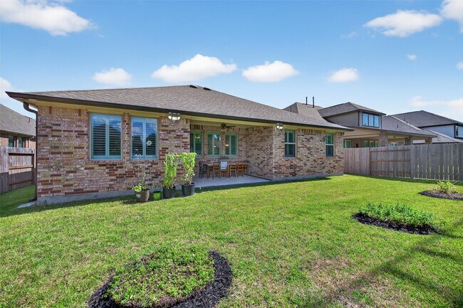 Building Photo - 2726 Tumlinson Dr