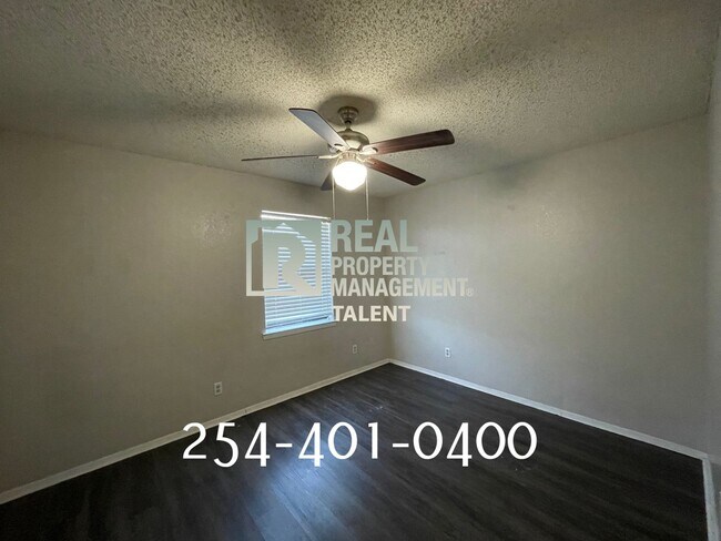 Building Photo - 1214 Baylor Ave
