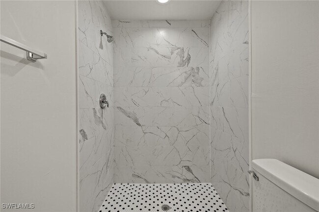Building Photo - 4538 SW 8th Pl