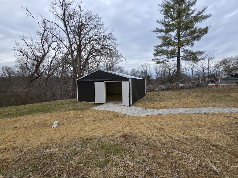 Building Photo - 3125 Phils Dr