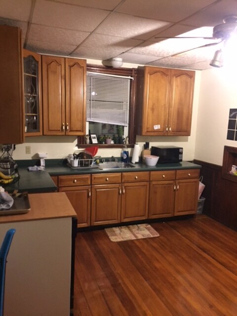 Kitchen - 54 Bay State Ave