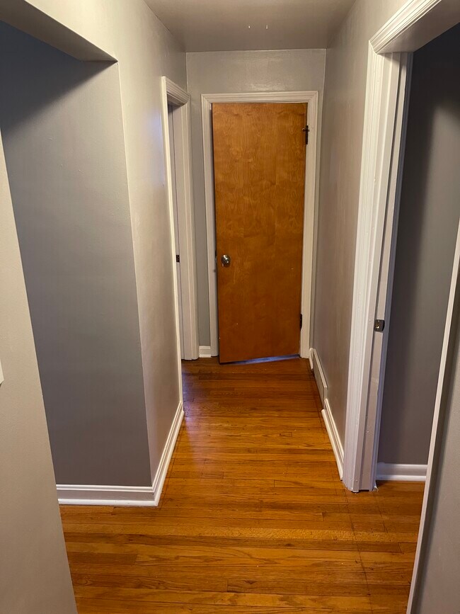 Building Photo - 2943 West Tower Ave