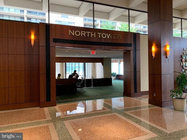 Building Photo - 3701 S George Mason Dr