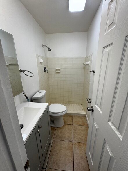 Building Photo - 5959 Caribbean Blvd