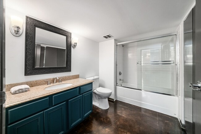 Building Photo - 110 N 3rd St