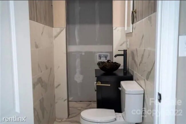 Building Photo - 2008 Choyce Cir