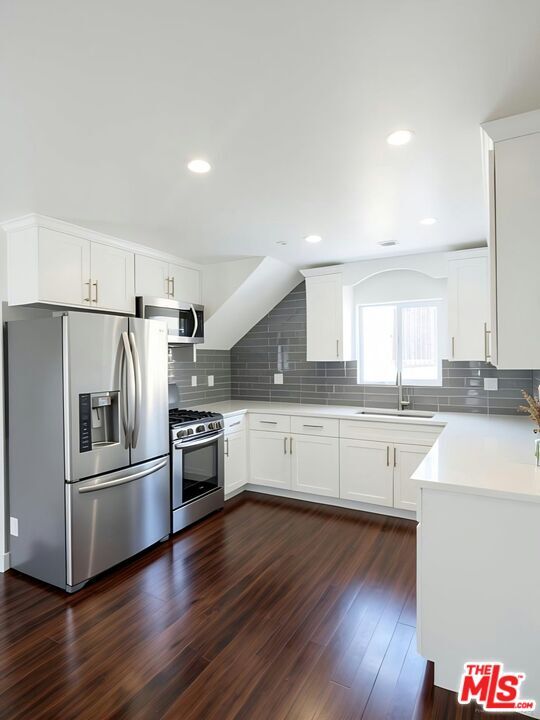 Building Photo - 2114 S Ridgeley Dr