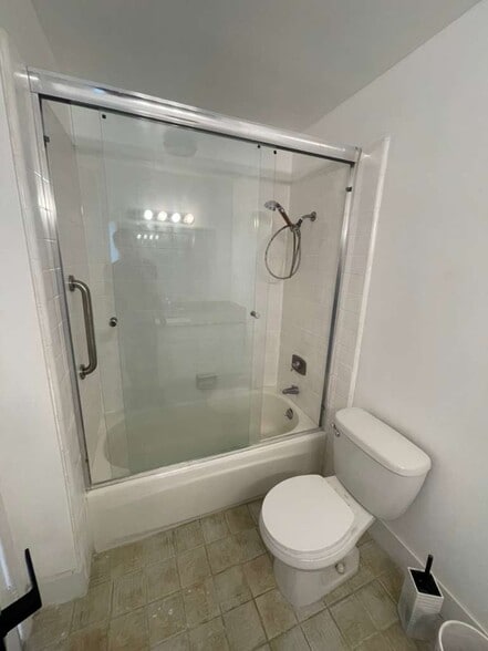 your own private bathroom - 424 N Palm Dr