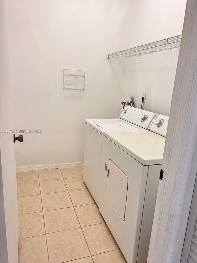 Building Photo - 15226 SW 30th Terrace