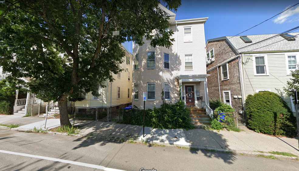 Primary Photo - 240 Cypress St