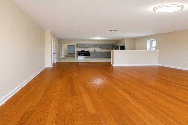 Building Photo - 52 3rd St