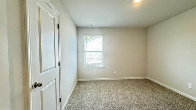 Building Photo - 694 Gabby Pt