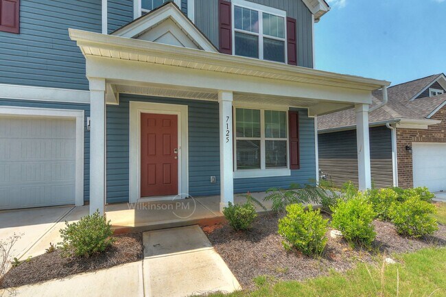 Building Photo - 5 BR/3 BTH Home in Selwyn Landing