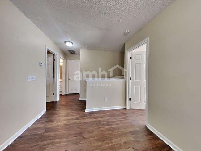 Building Photo - 405 White Bluff Ct