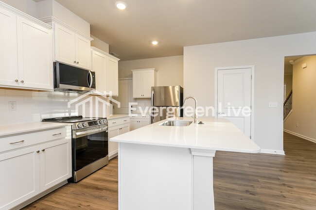 Building Photo - 811 Pear Blossom Ct