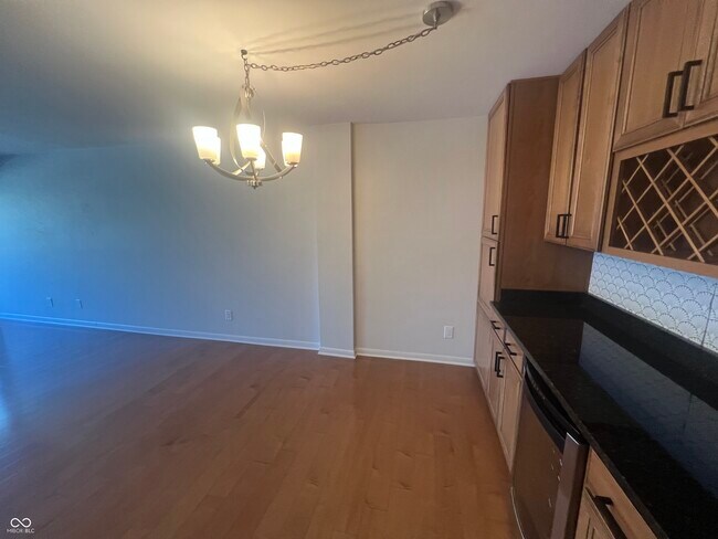 Building Photo - 3965 N Meridian St