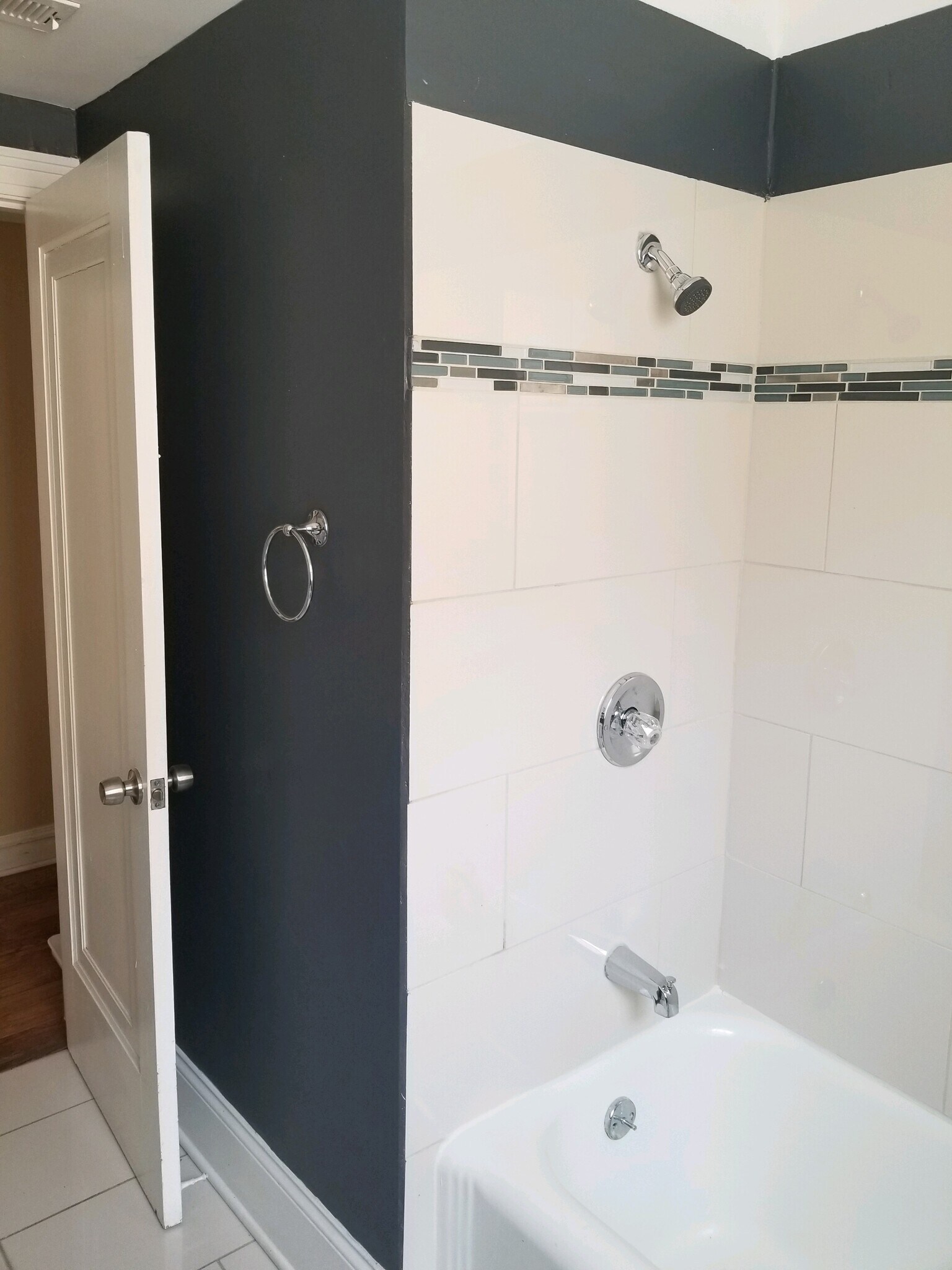 Bathroom - 2331 S Lombard Ave