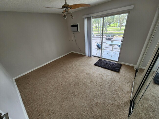 Building Photo - 106 Suffolk C