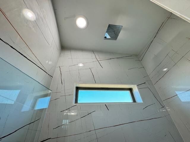 Building Photo - 6702 El Freno Ln