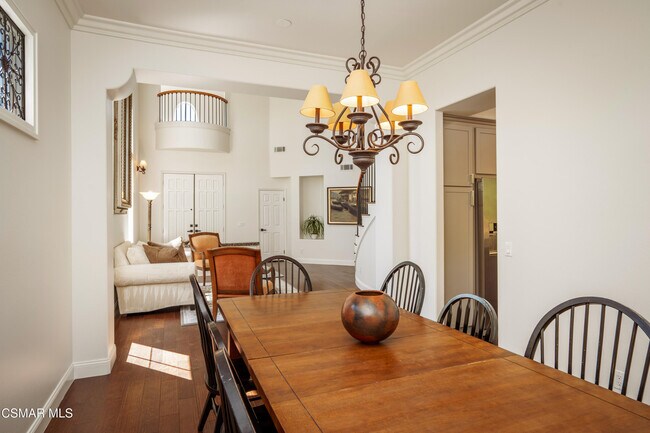 Building Photo - 1004 Lambourne Pl