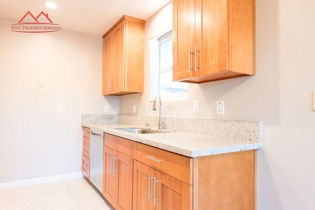 Building Photo - 928 Weldwood Ct