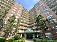 Building Photo - 71 Strawberry Hill Ave