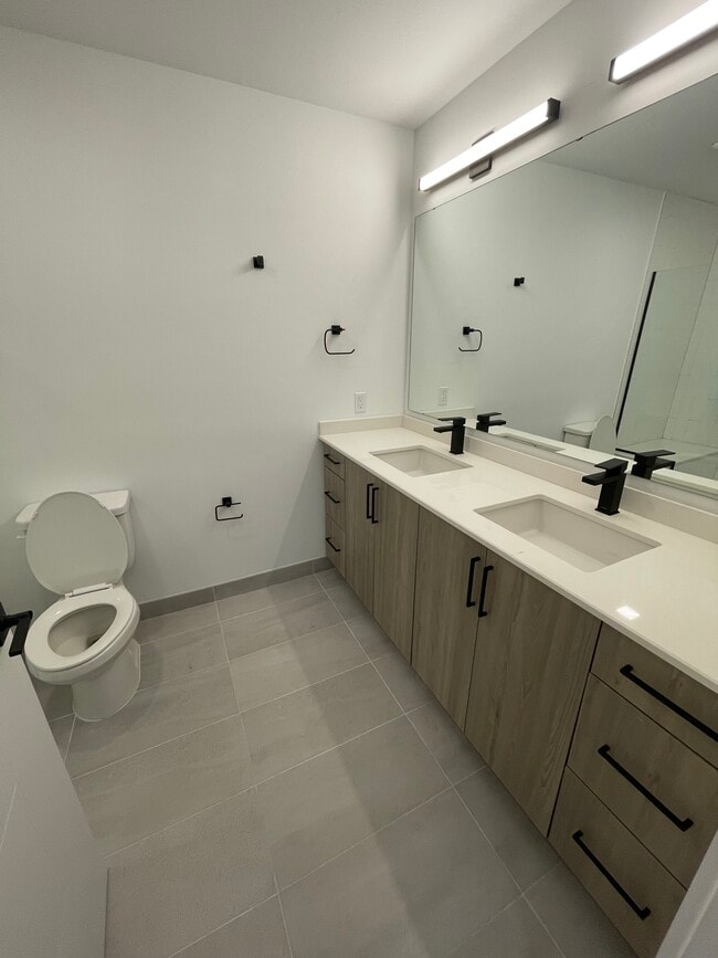 Building Photo - 63 NW 28th St