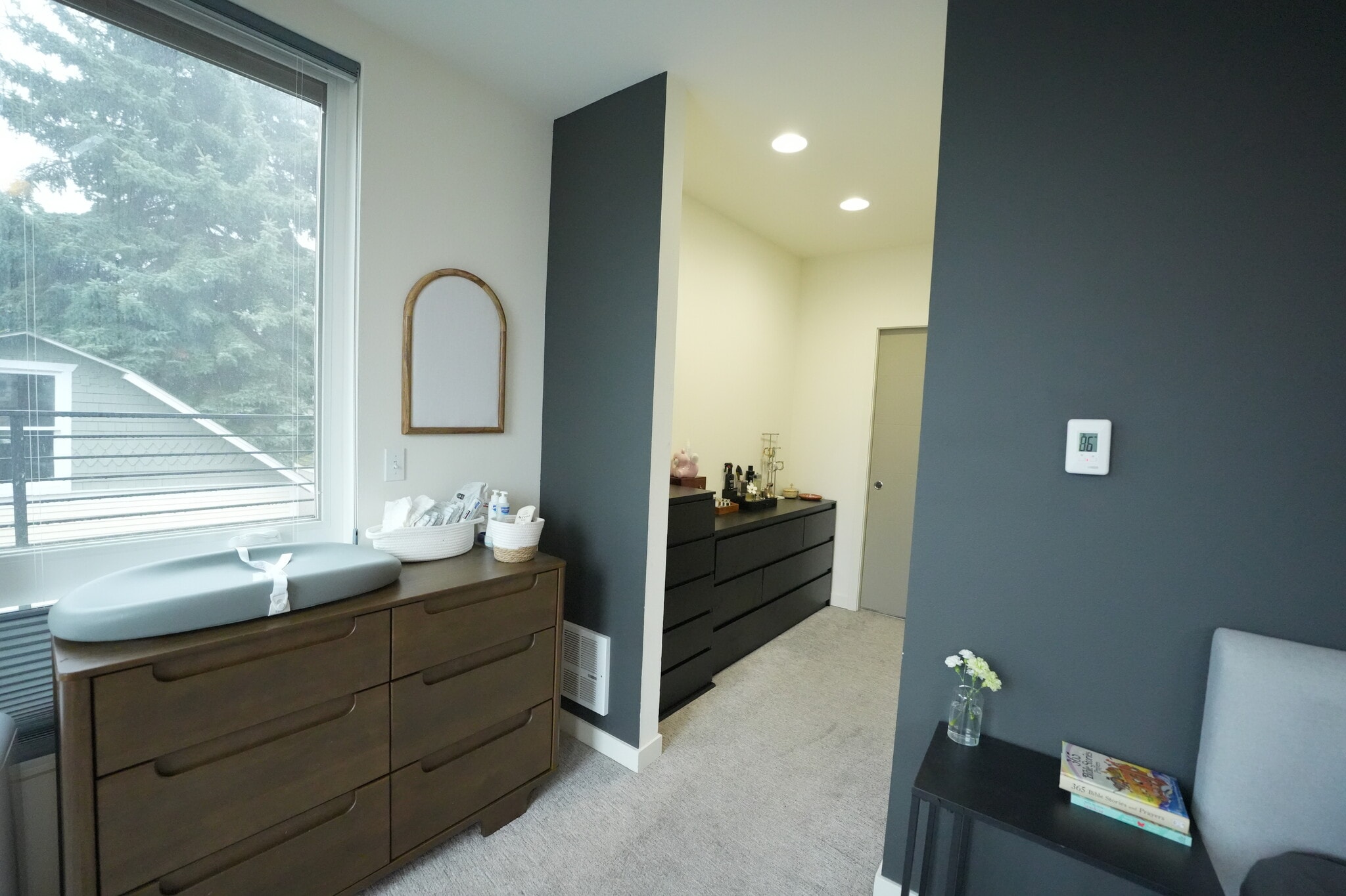 Building Photo - 2064 SW Charlestown St