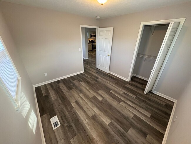 Building Photo - For Lease - Single Family Home in Lebanon