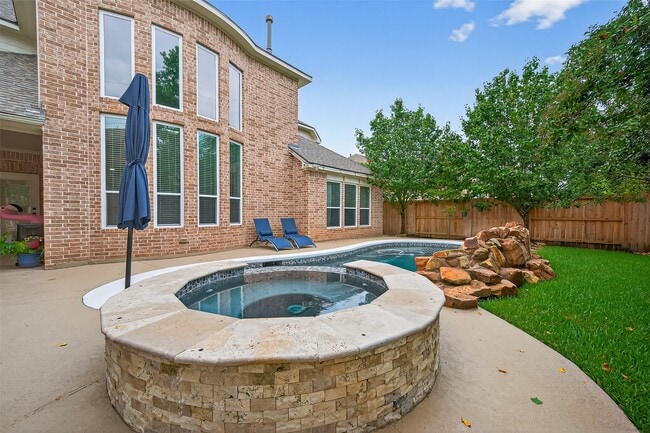 Building Photo - 6854 Adrienne Arbor Dr