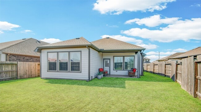 Building Photo - 2815 Torrey Pines Dr