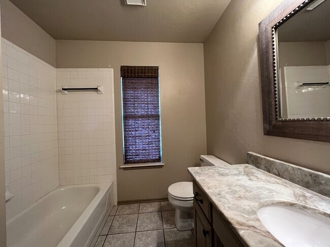 Building Photo - 1301 Copperfield Dr