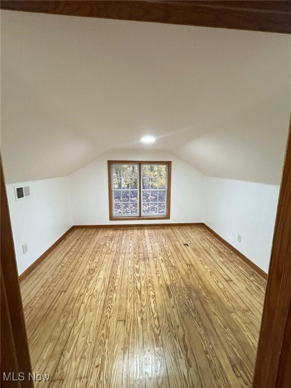 Building Photo - 194 E Baird Ave