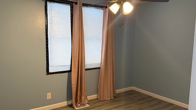 Building Photo - 4056 W 89th Pl