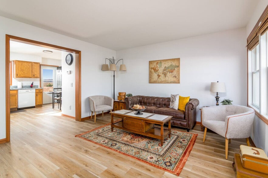 Building Photo - 10268 Cleveland Rd