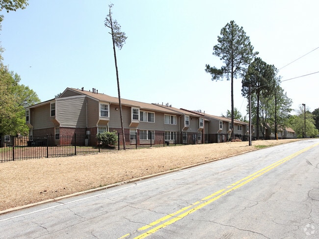 Hickory Park Apartments - Freedom Park