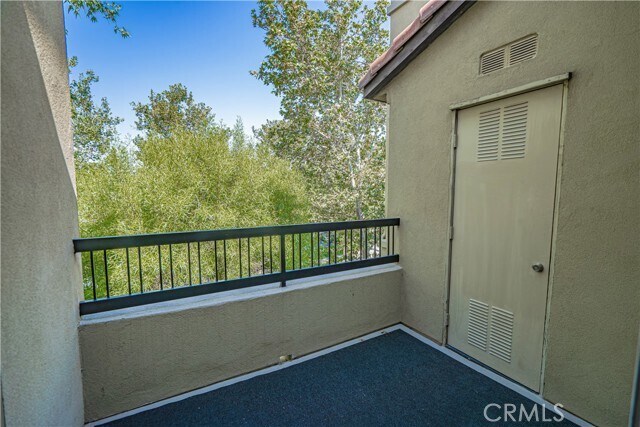 Building Photo - 24595 Town Center Dr