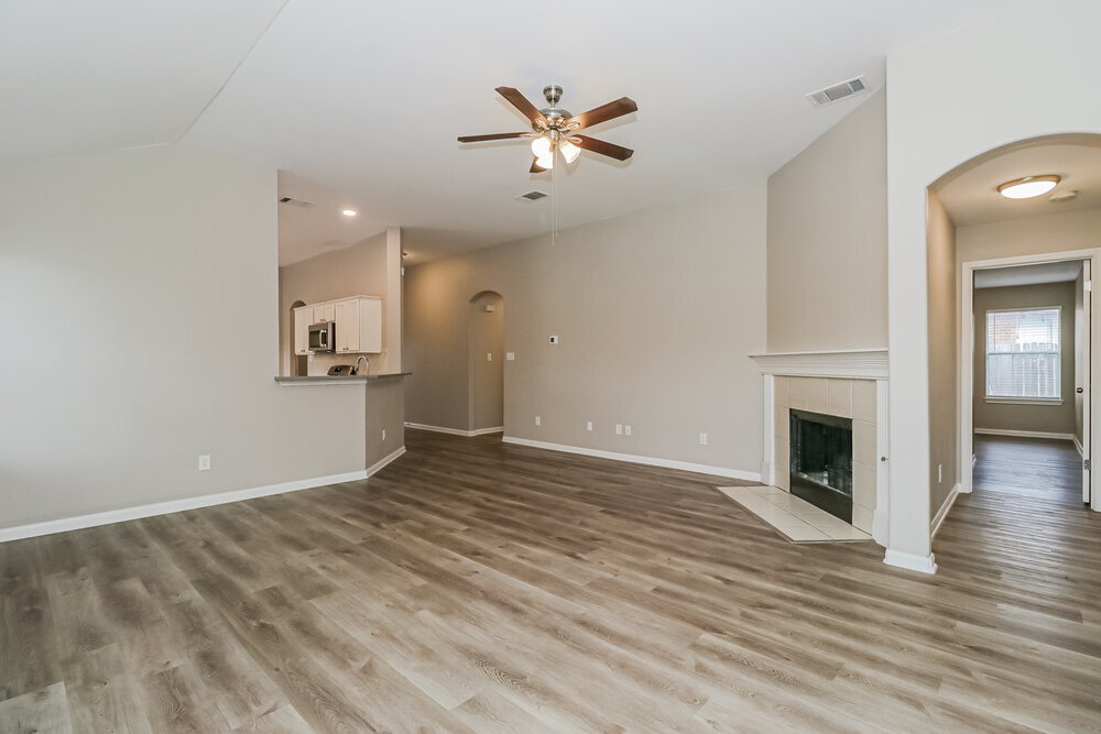 Building Photo - 200 N Crossing Trail