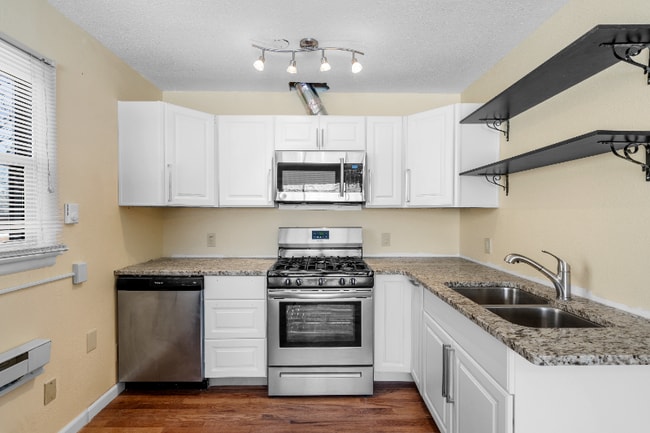 Building Photo - 227 S Prospect St