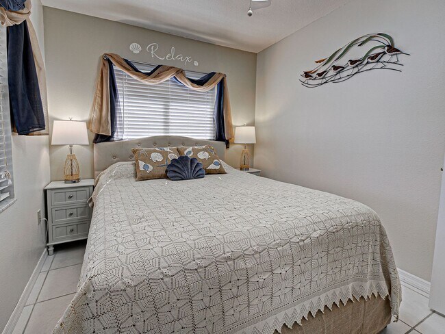 Building Photo - FURNISHED! 2BD/2BA/1CG in Vivienda West - a 55+Community