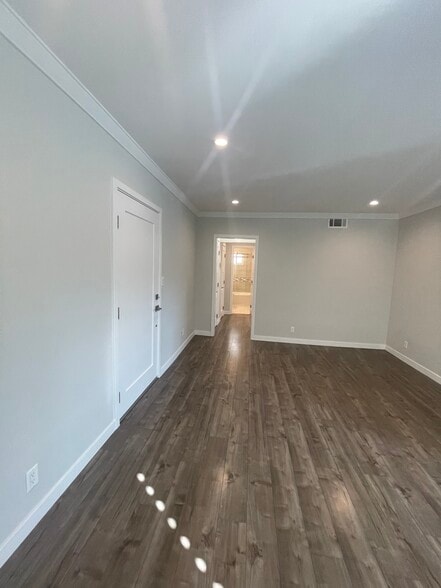 Building Photo - 5410 Packard St