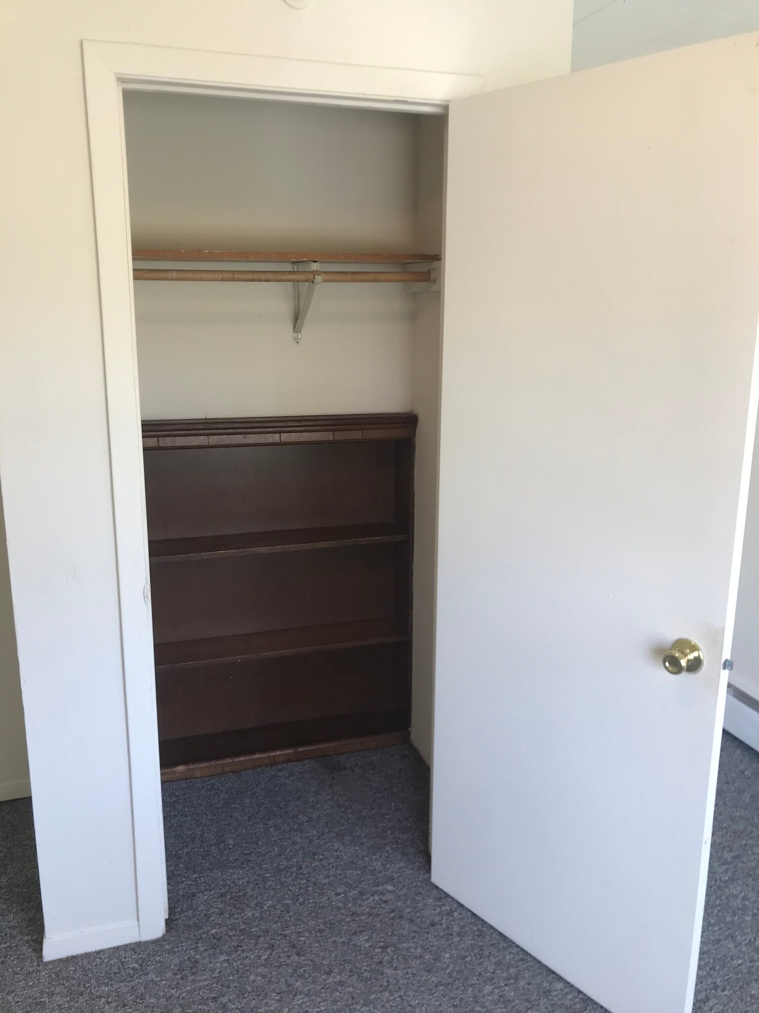 Building Photo - 6418 University Ave