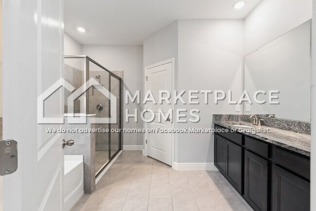 Building Photo - 5428 SW 44th Ct Rd