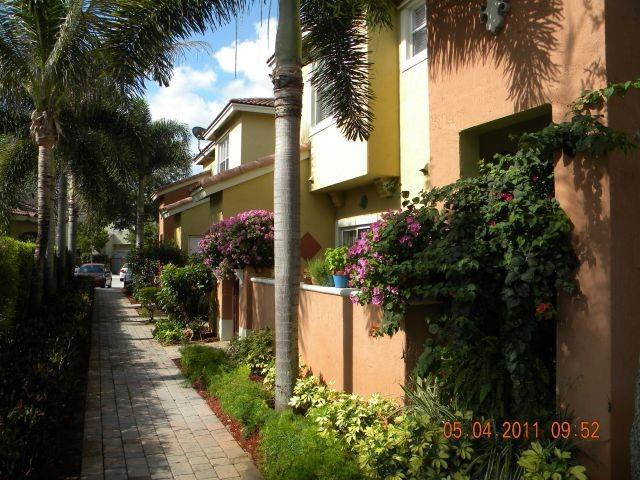 Building Photo - 3210 Merrick Terrace