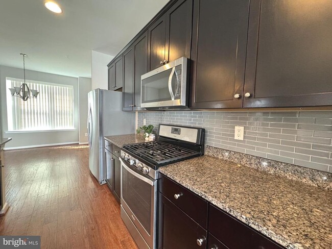 Building Photo - 18322 Woodhouse Ln
