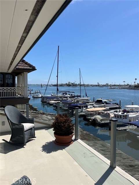 Building Photo - 2636 Bayshore Dr