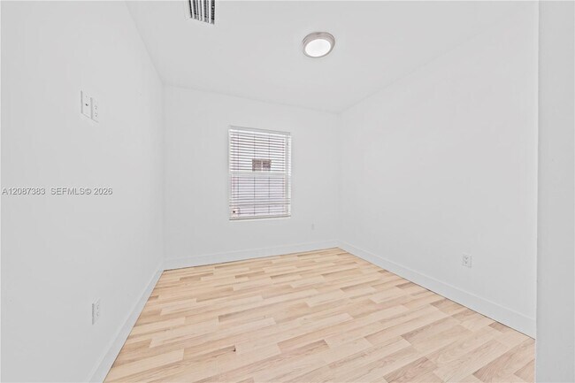 Building Photo - 1020 NW 29th Terrace