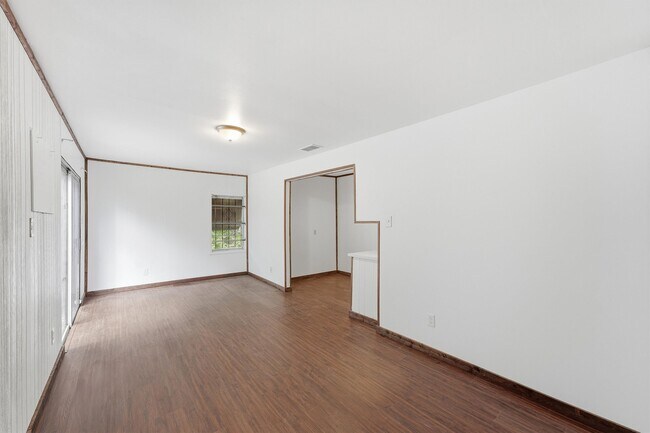Building Photo - 5326 Wenda St